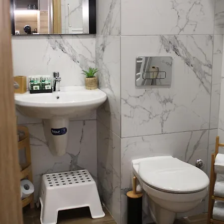 Mountain Asp E63 Gardens בורובץ