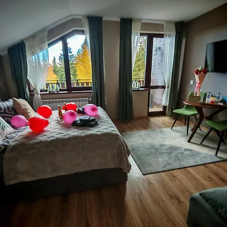 Mountain Asp E63 Gardens דירה