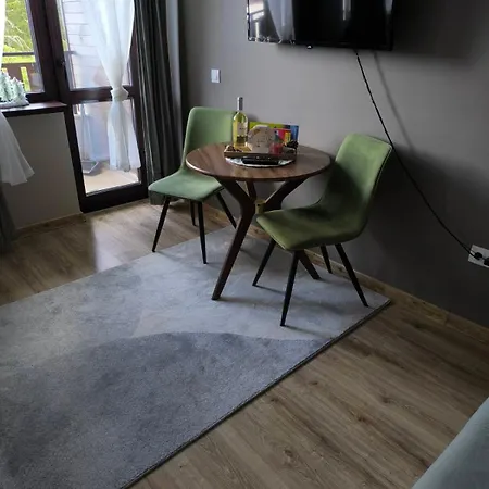 Mountain Asp E63 Gardens Apartmán *